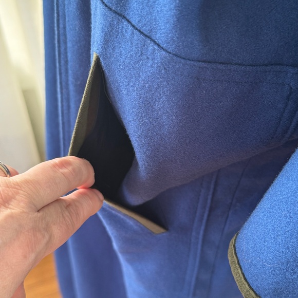 Vintage 80s coat, cobalt blue, kaki suede details, flutter sleeves, Salko - Picture 7 of 15